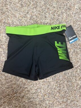 Nike Pro Shorts NWT Size Large